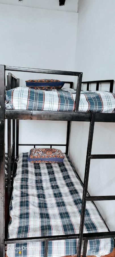 Golden Wings Cafe Hotel Gokarna  Luaran gambar