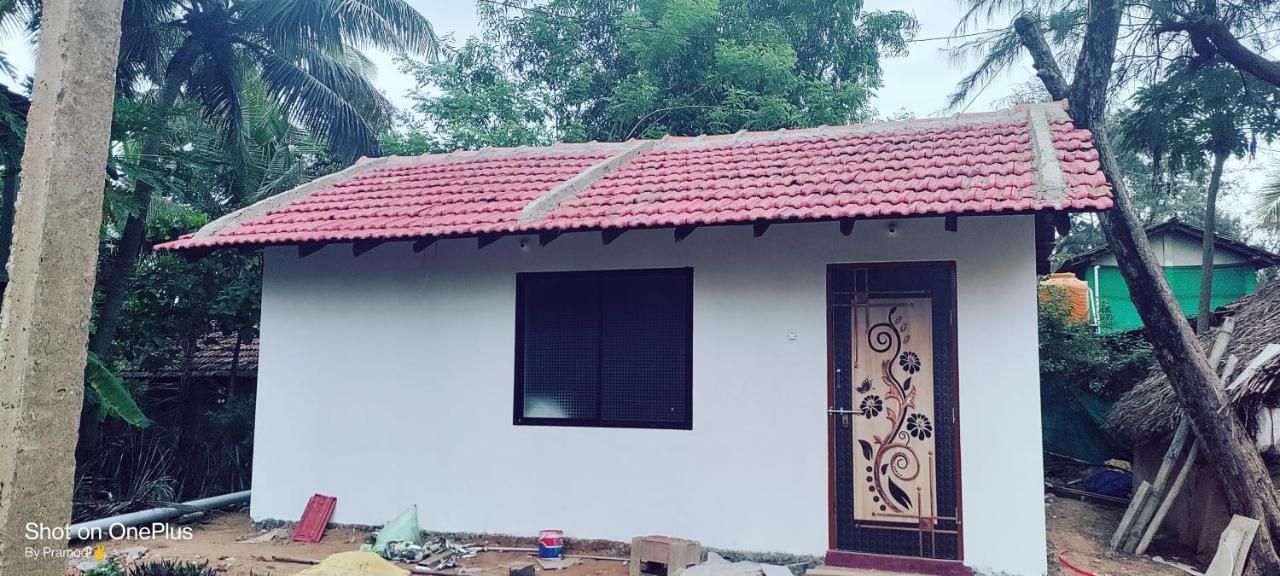 Golden Wings Cafe Hotel Gokarna  Luaran gambar